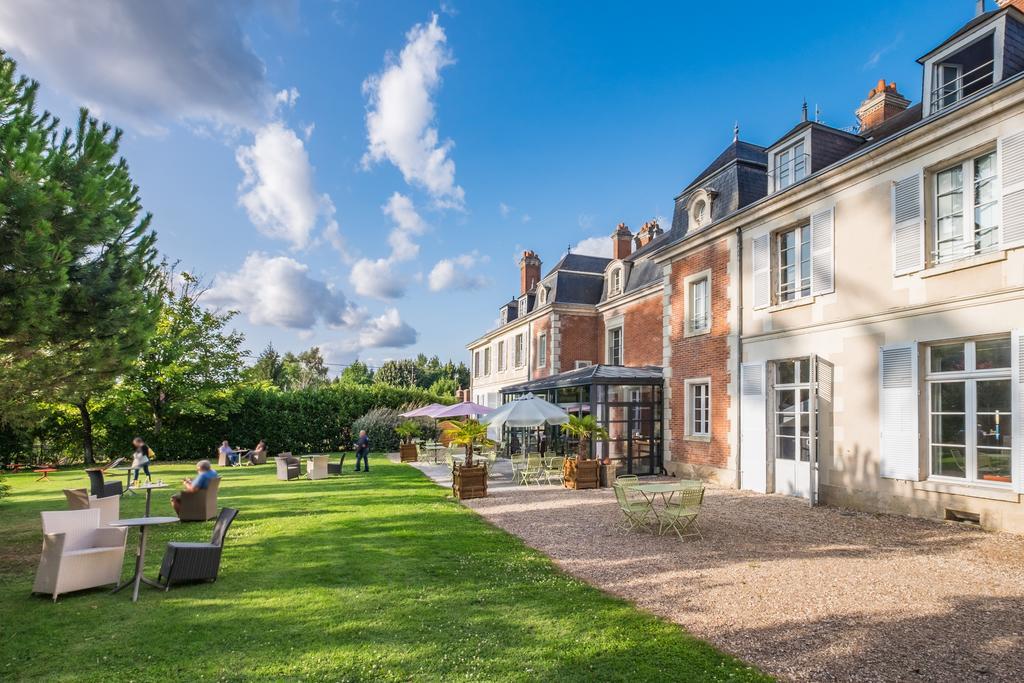 Hôtel&Spa du Domaine des Thômeaux, The Originals Relais  Mosnes Extérieur photo